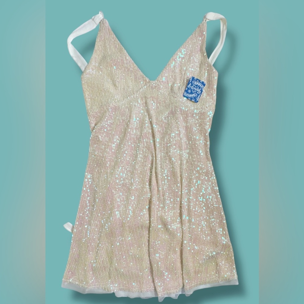 NWT Free People Gold Rush Mini Iridescent Sequin Dress in Icicle Pearl size S - Picture 3 of 11